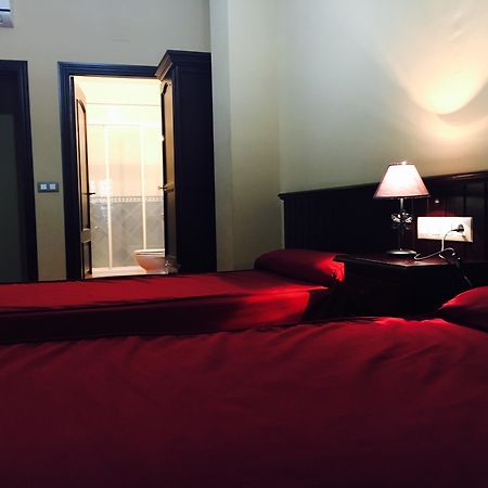 Hostal Pechi Huévar Kültér fotó