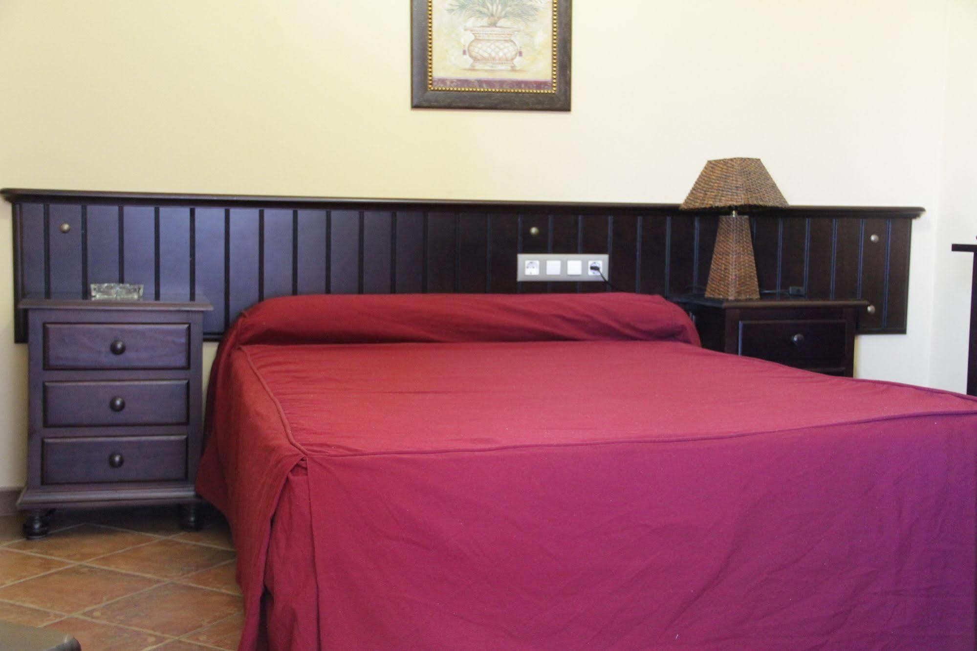Hostal Pechi Huévar Kültér fotó