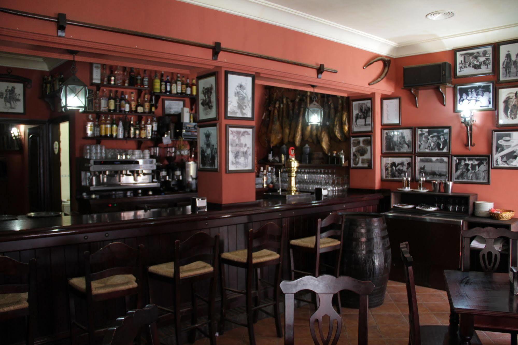 Hostal Pechi Huévar Kültér fotó